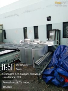 Instalasi turbin ventilator AJT 24 inch di pabrik PT Santos Jaya Abadi Kapal Api
